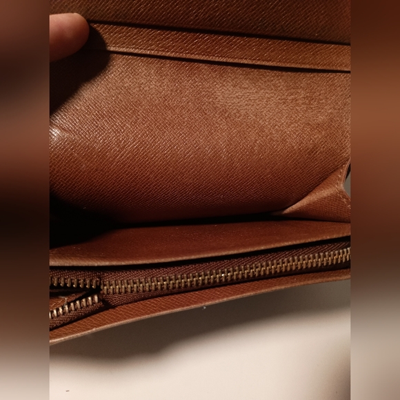 Louis Vuitton LV Monogram Porte Monnaie Tresor Wallet - Picture 7 of 11